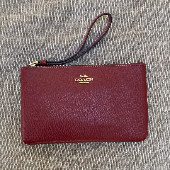 Coach Handbags - Coach wristlet